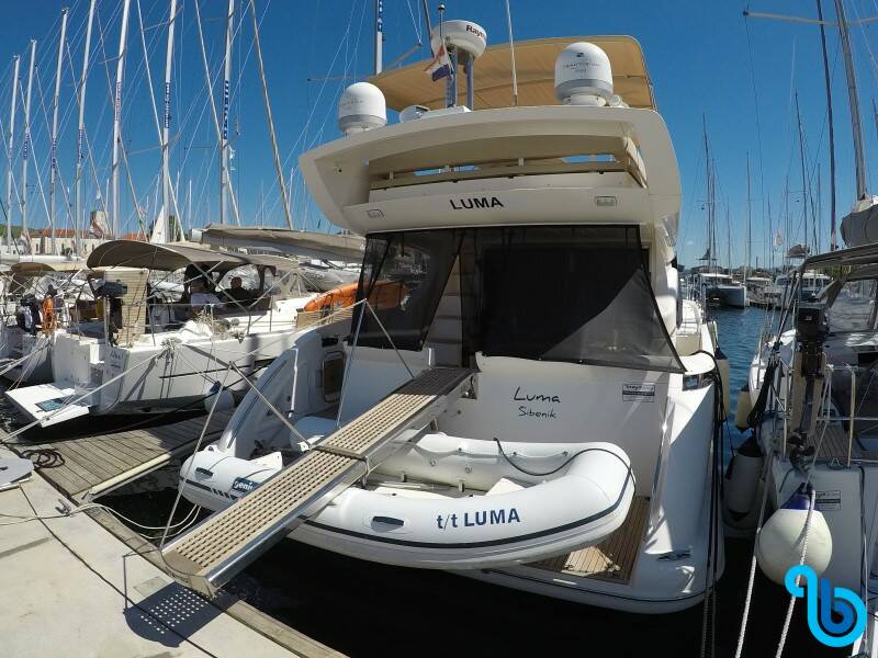 Azimut 47 Fly, LUMA