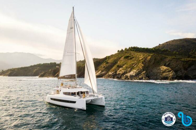 Bali 4.6 Sail and Travel