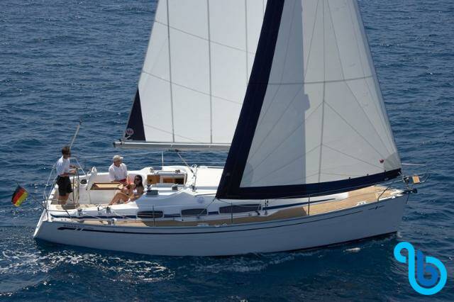 Bavaria 31 Cruiser, Achi