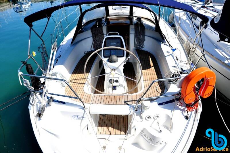 Bavaria 33 Cruiser, Small AS