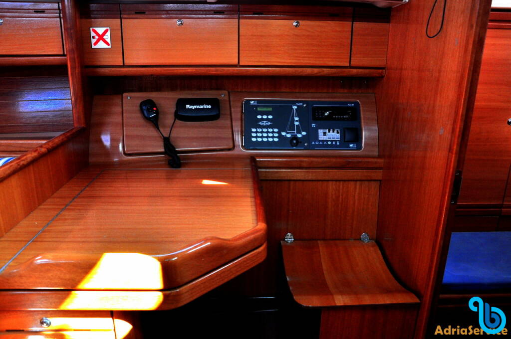 Bavaria 38 Cruiser, Mid AS