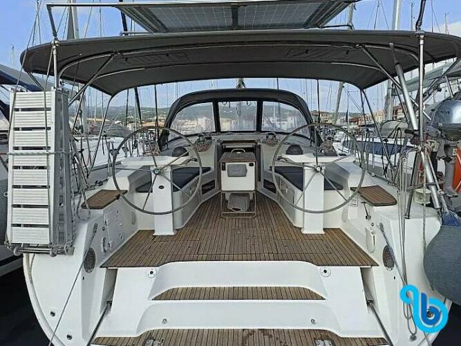 Bavaria 45 Cruiser Saffron