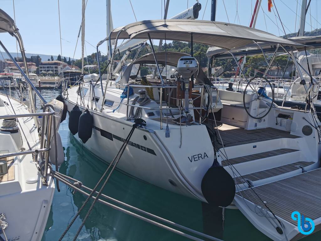 Bavaria 51 Cruiser, Vera