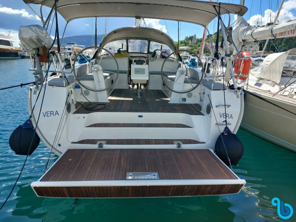 Bavaria 51 Cruiser, Vera