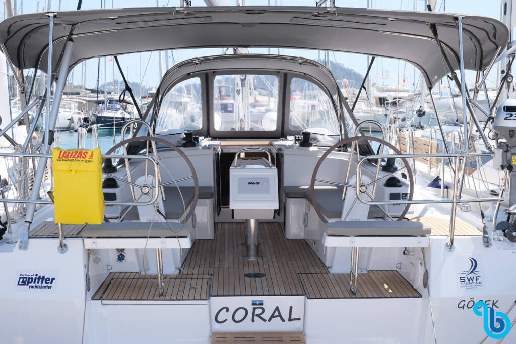 Bavaria C38, CORAL