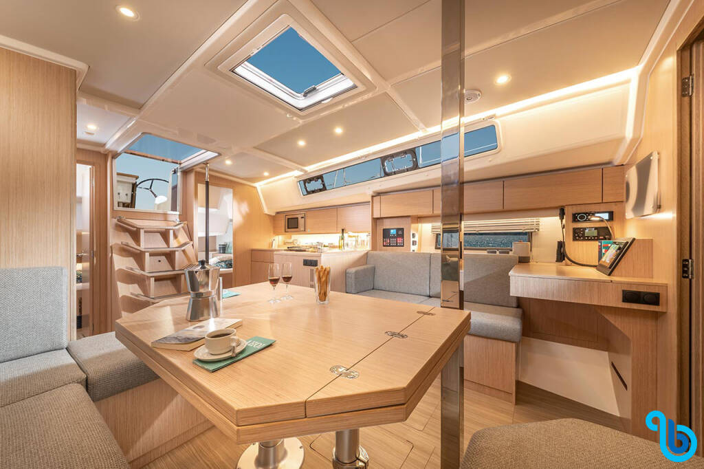 Bavaria C42 Style, Gemini