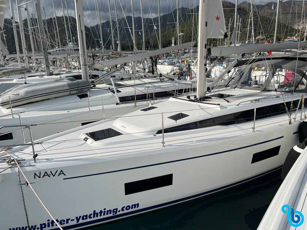 Bavaria C42, NAVA