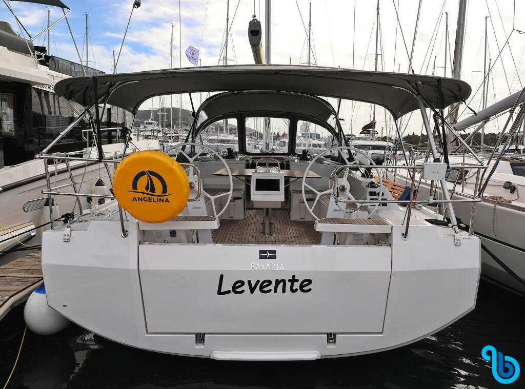 Bavaria C42, Levente