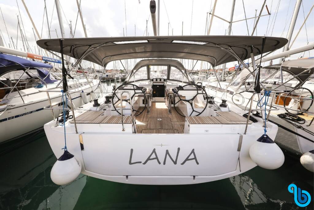 Bavaria C46, Lana