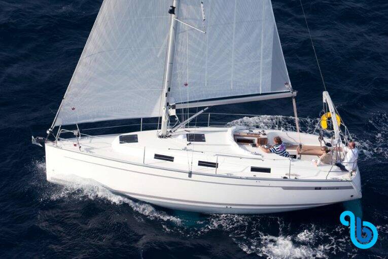 Bavaria Cruiser 32, Sax