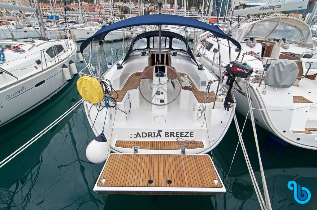 Bavaria Cruiser 33, Adria Breeze
