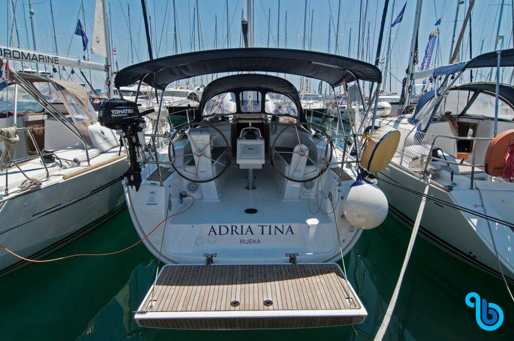 Bavaria Cruiser 34, Adria Tina