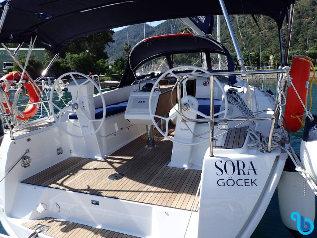 Bavaria Cruiser 34, Sora