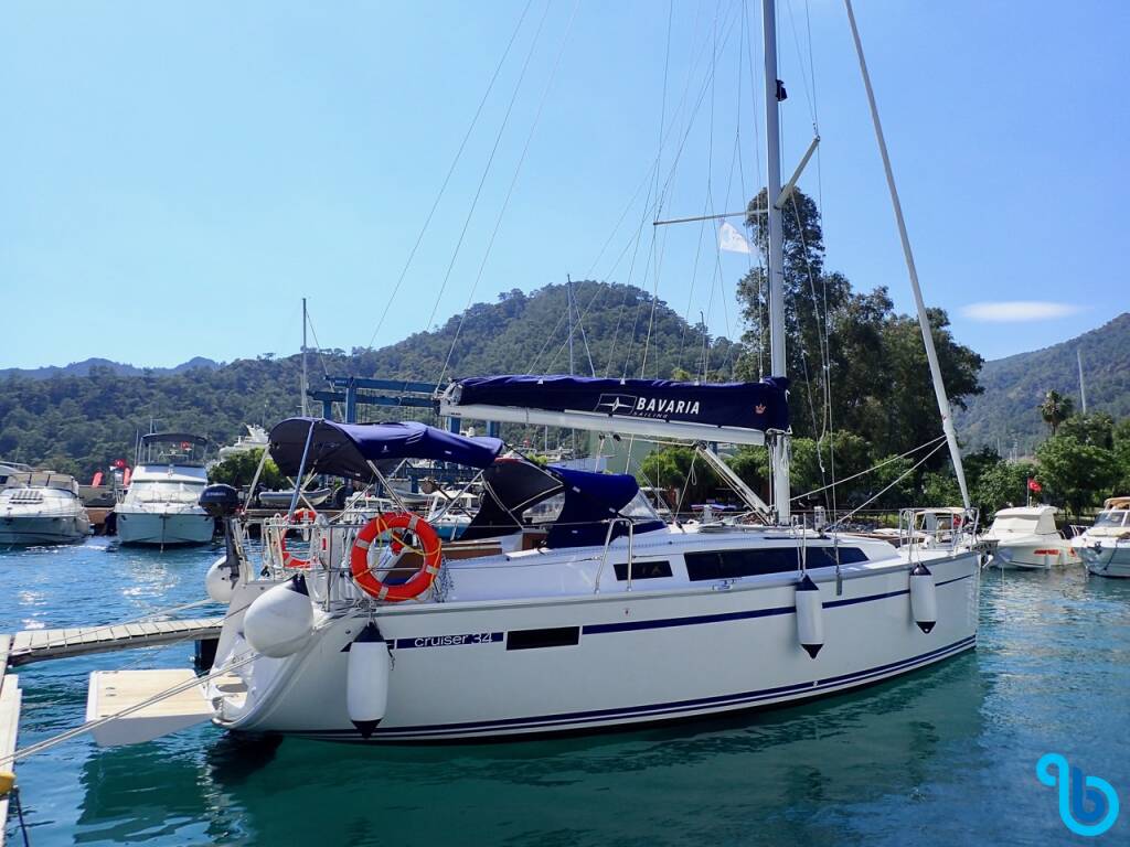 Bavaria Cruiser 34, Sora