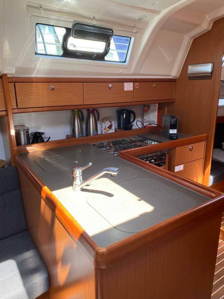 Bavaria Cruiser 37, BELLA LUNA