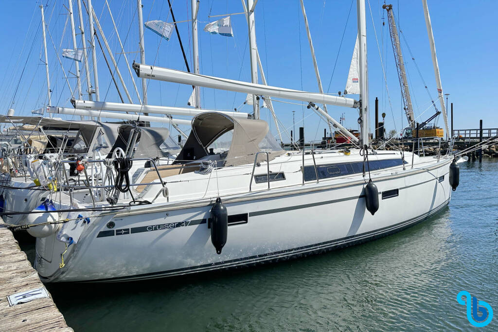 Bavaria Cruiser 37, Helene