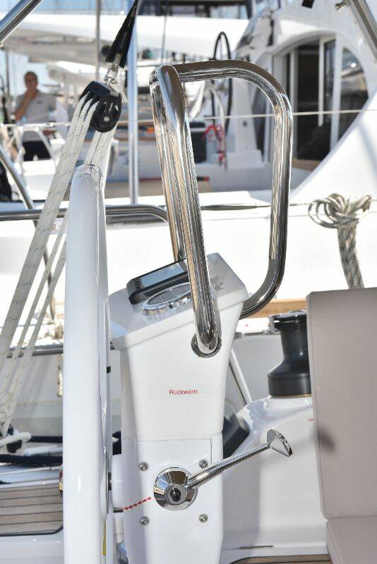 Bavaria Cruiser 37, WHITE PEARL