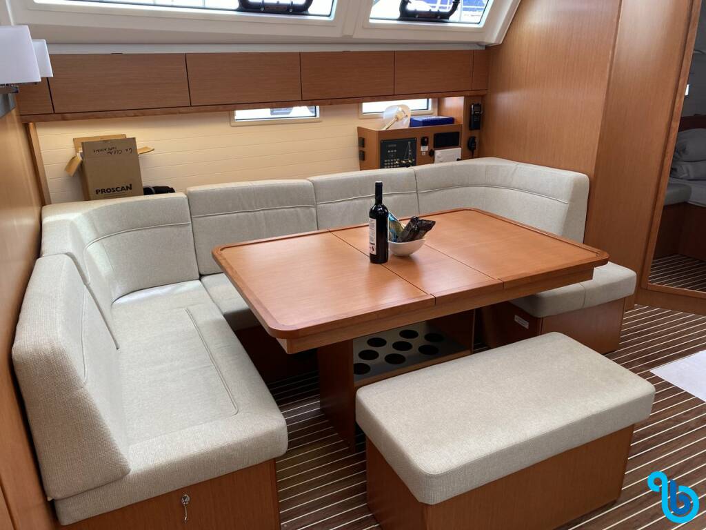 Bavaria Cruiser 41, 