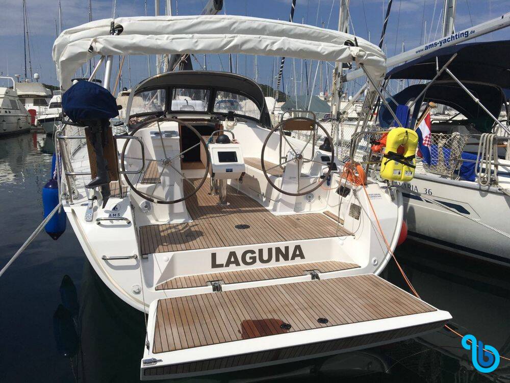 Bavaria Cruiser 41, Laguna