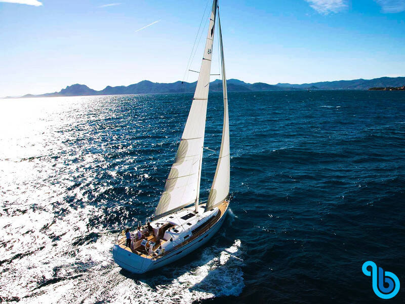 Bavaria Cruiser 46, Jochi