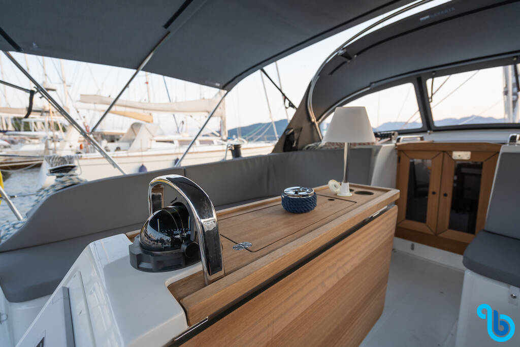 Bavaria Cruiser 46, Classy