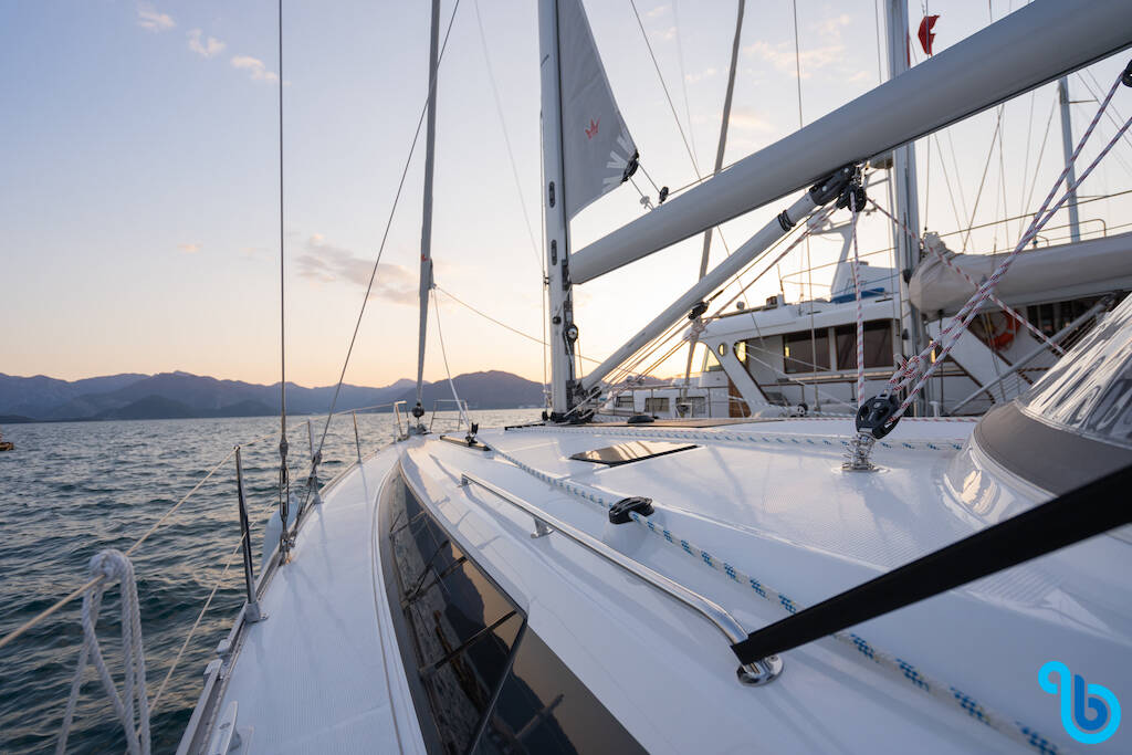 Bavaria Cruiser 46, Classy