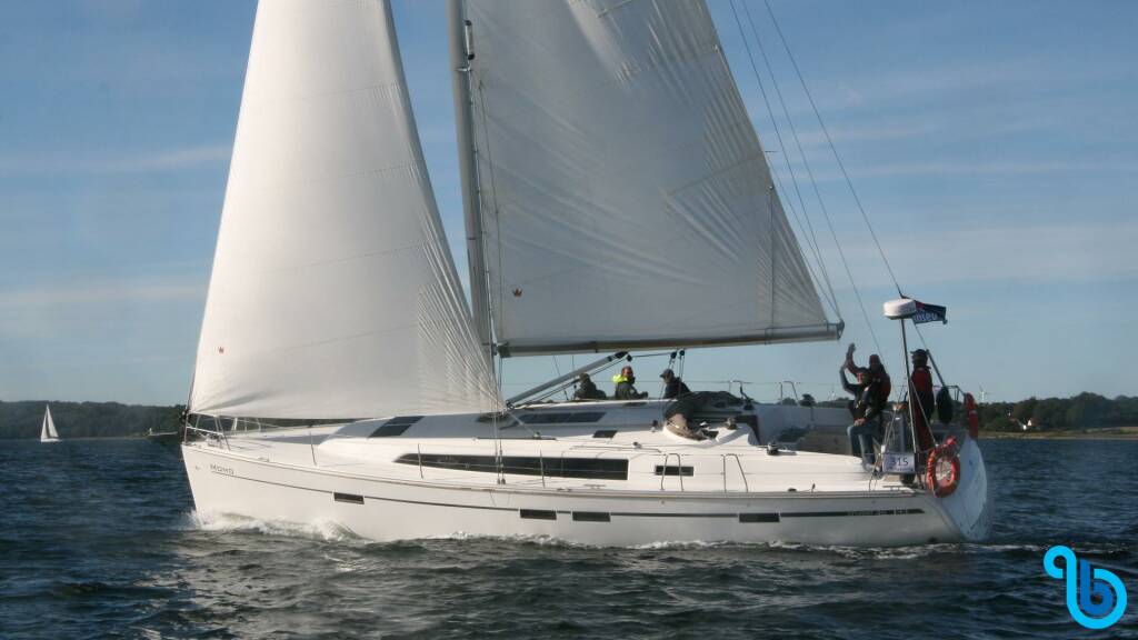 Bavaria Cruiser 46, Momo