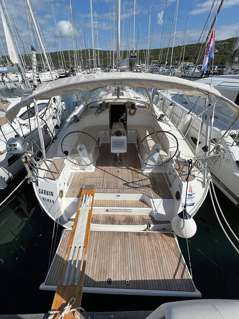 Bavaria Cruiser 46, Garbin