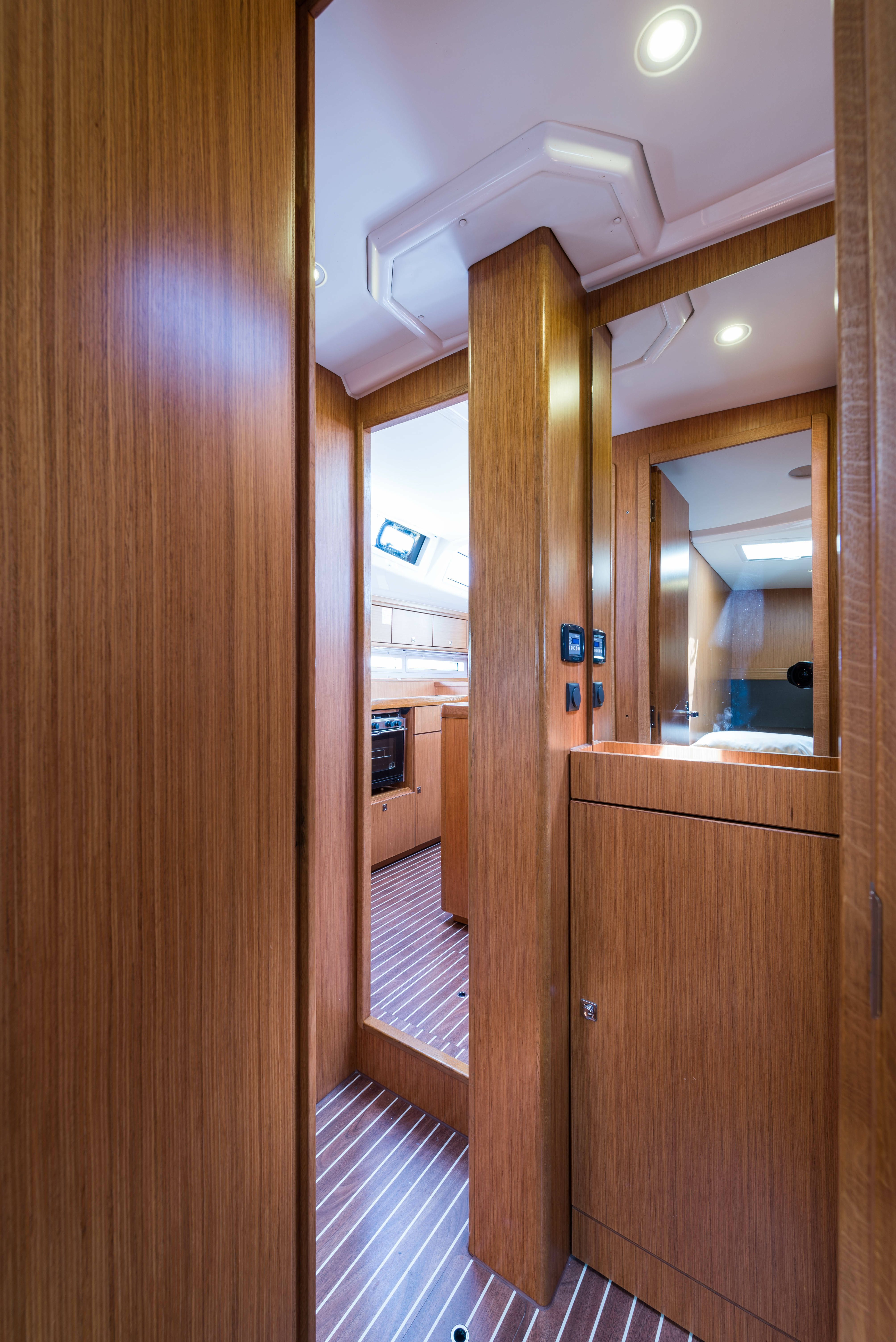 Bavaria Cruiser 56, Breathless