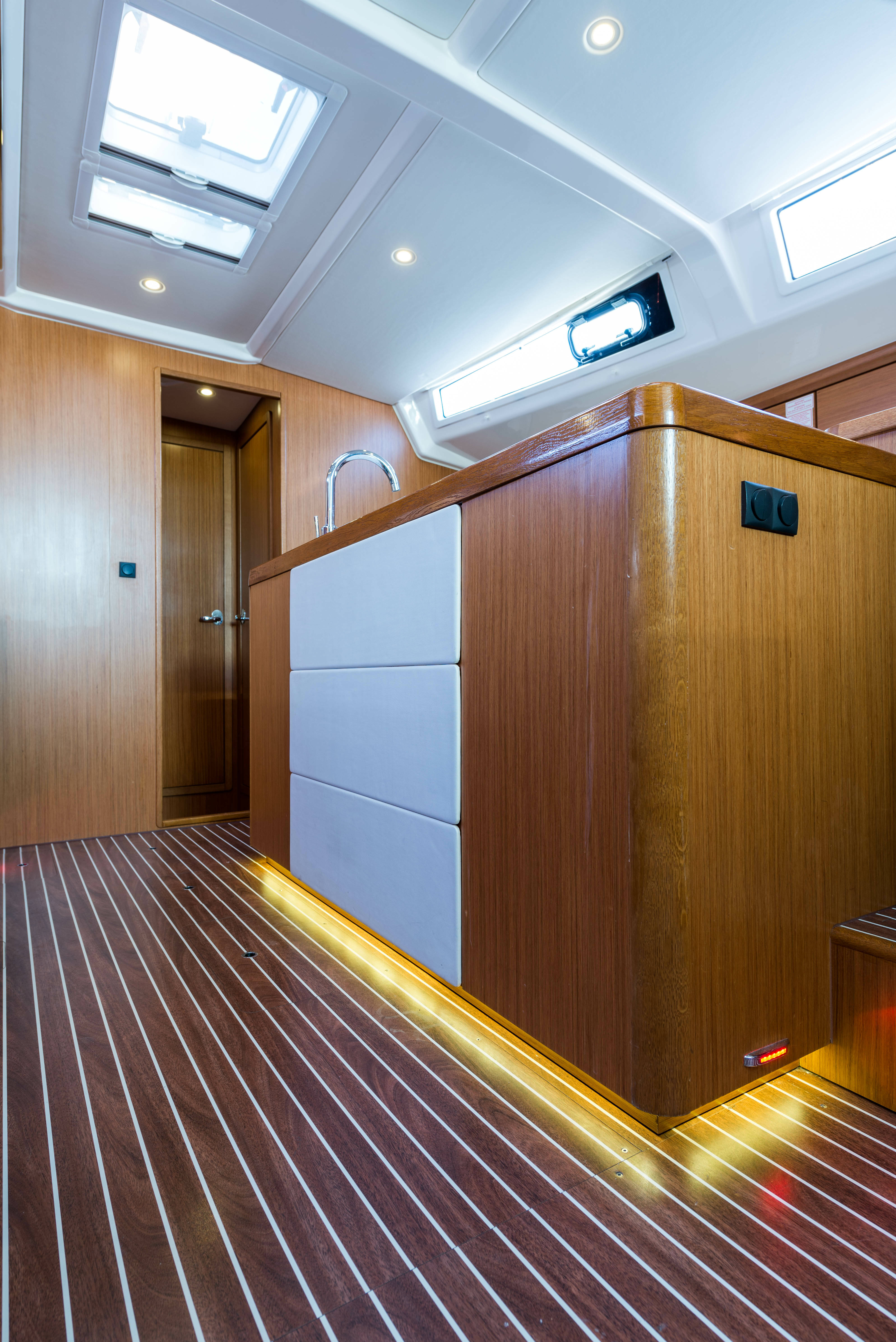 Bavaria Cruiser 56, Breathless