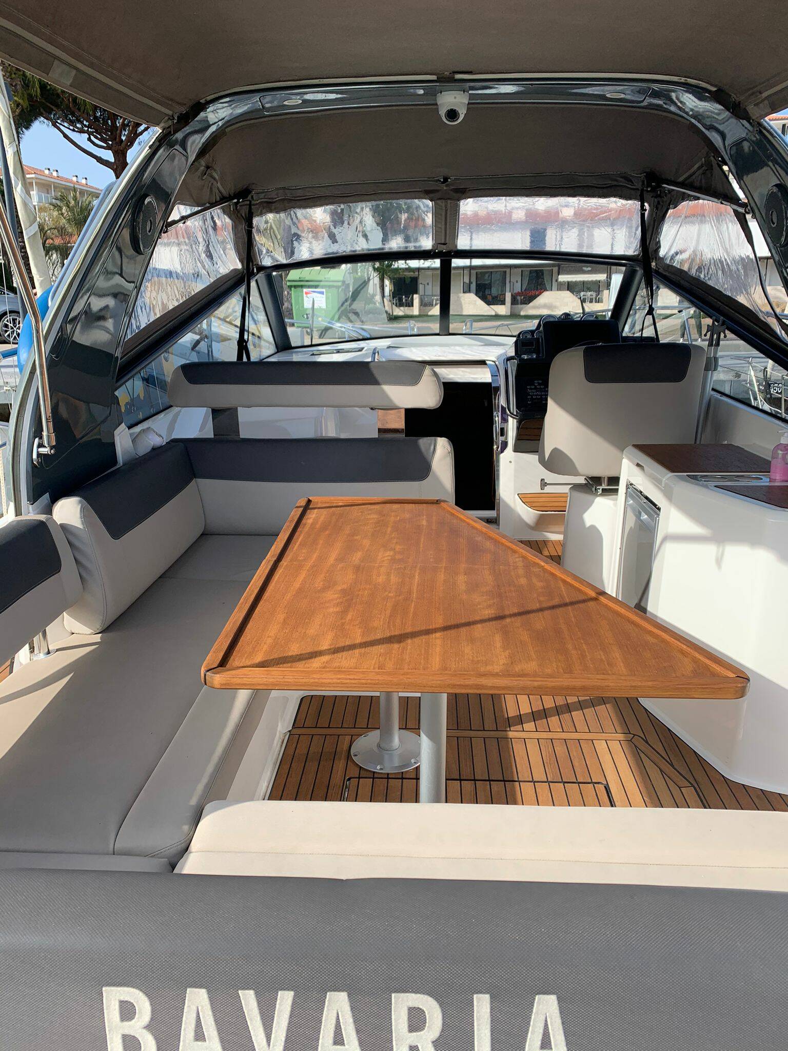 Bavaria Sport 330 Open, Sunrise I