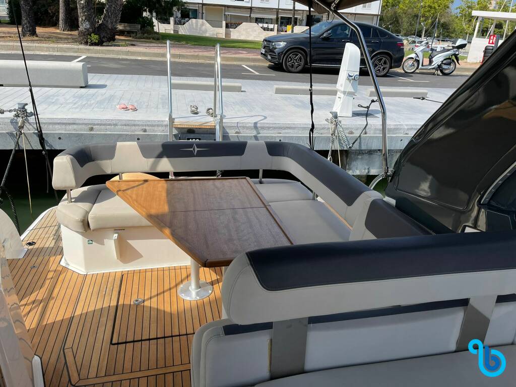 Bavaria Sport 330 Open, Sunrise I