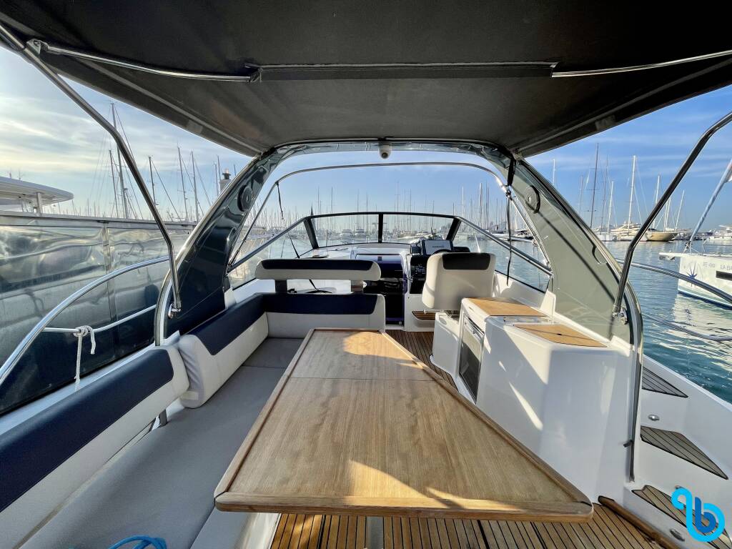 Bavaria Sport 330 Open, Sunrise I