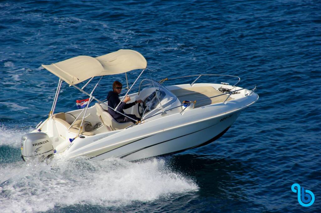 Beneteau 550, 