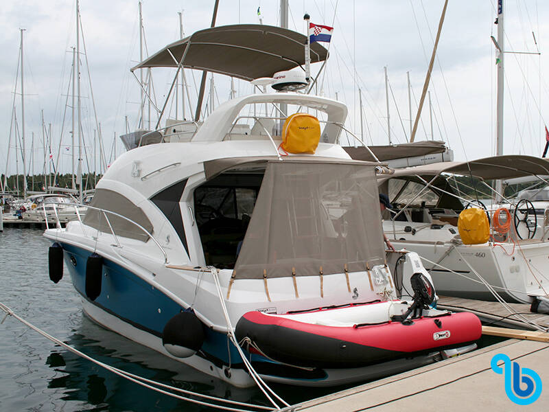 Beneteau Antares 36, Capricorn