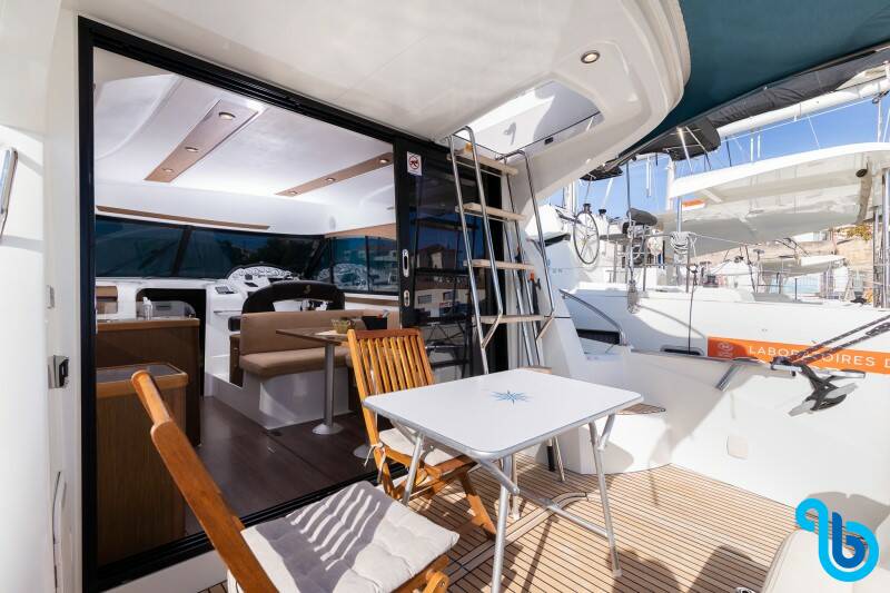 Beneteau Antares 36, Capricorn