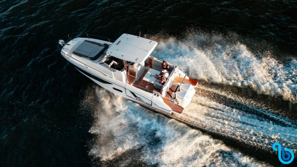 Beneteau Flyer 9, Beneteau 9