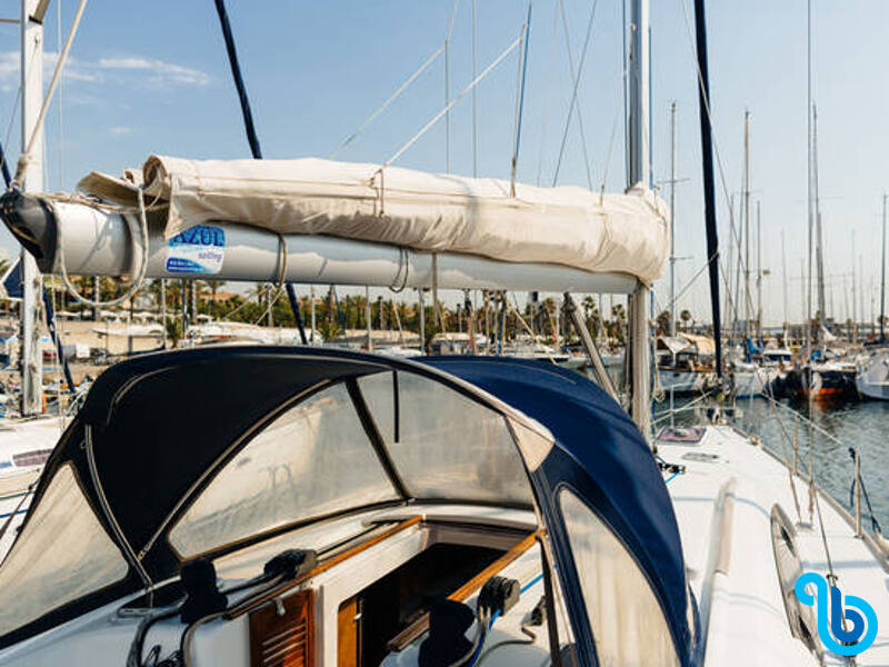 Beneteau Oceanis 43, Blauw