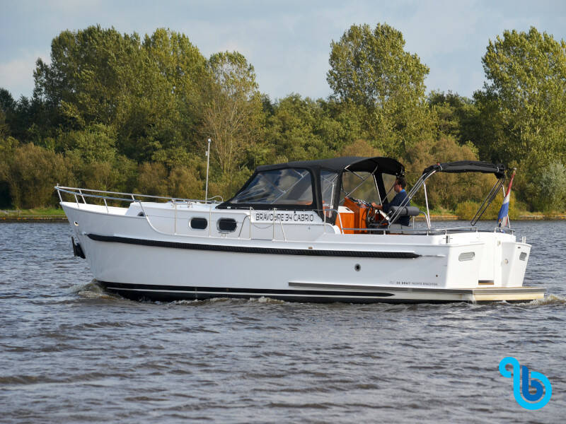 Bravoure 34 Cabrio, Drait 140