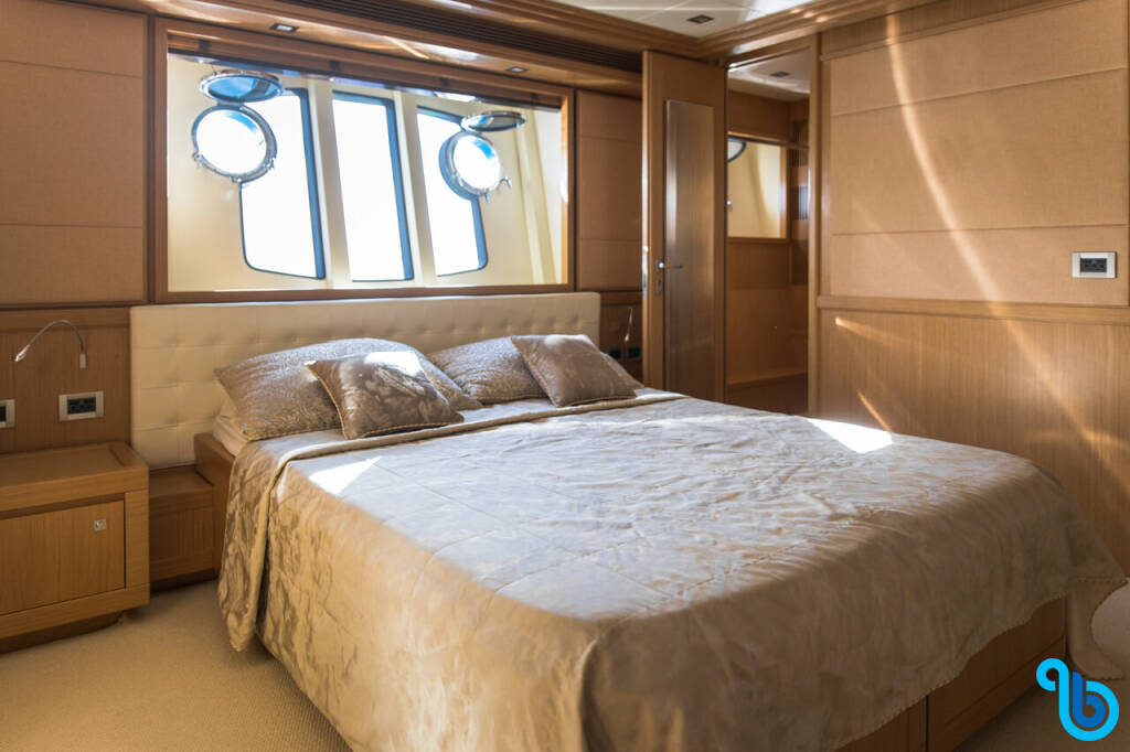 Custom Line Navetta 26, Friend's boat