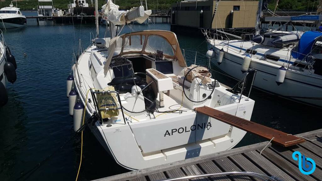 Dufour 310 GL, Apolonia