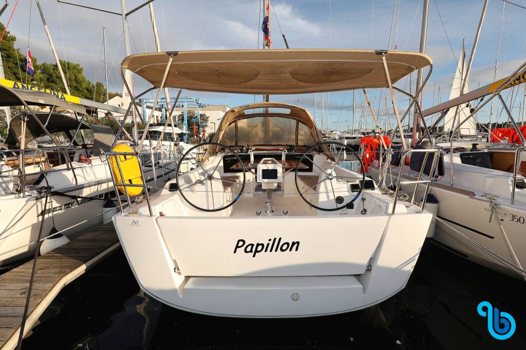 Dufour 350 GL, PAPILLON