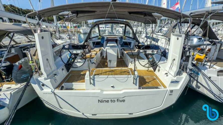 Dufour 41 Performance Nine to five
