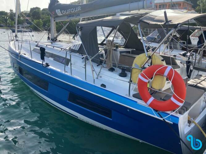 Dufour 410 Grand Large Seabreeze Smile