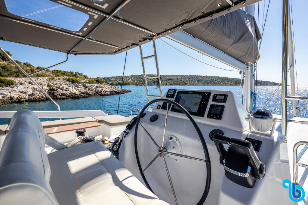 Dufour 48 Catamaran, LER 