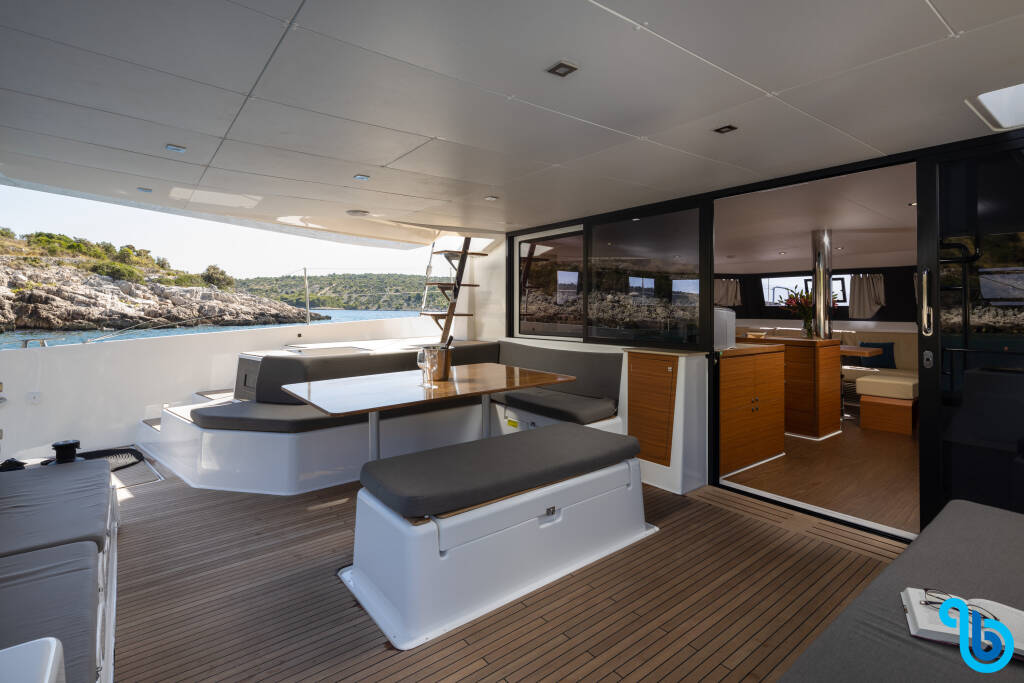 Dufour 48 Catamaran, LER 