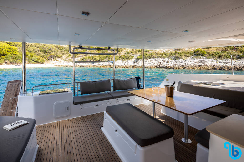 Dufour 48 Catamaran, LER 