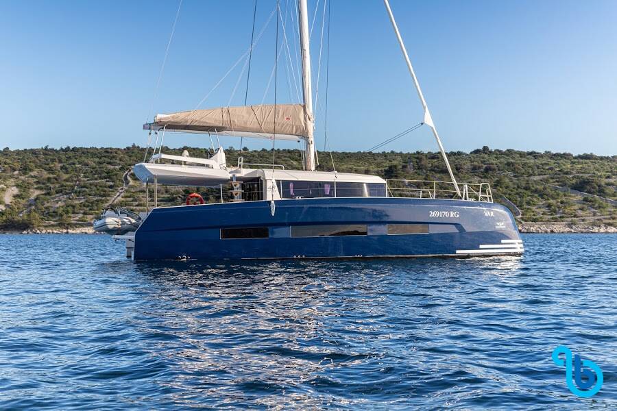 Dufour 48 Catamaran, LER 