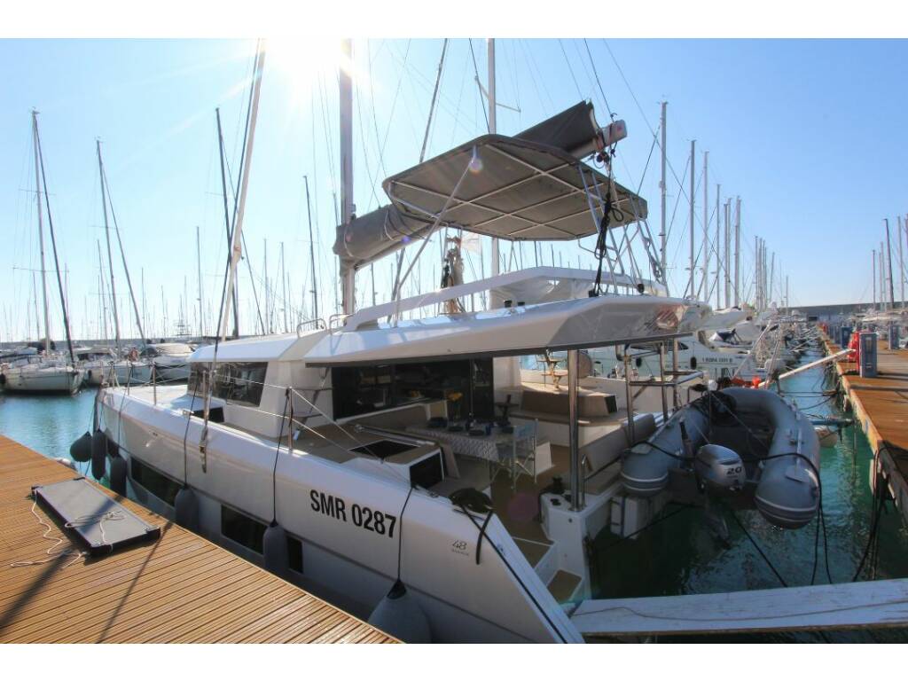 Dufour 48 Catamaran, Amelie