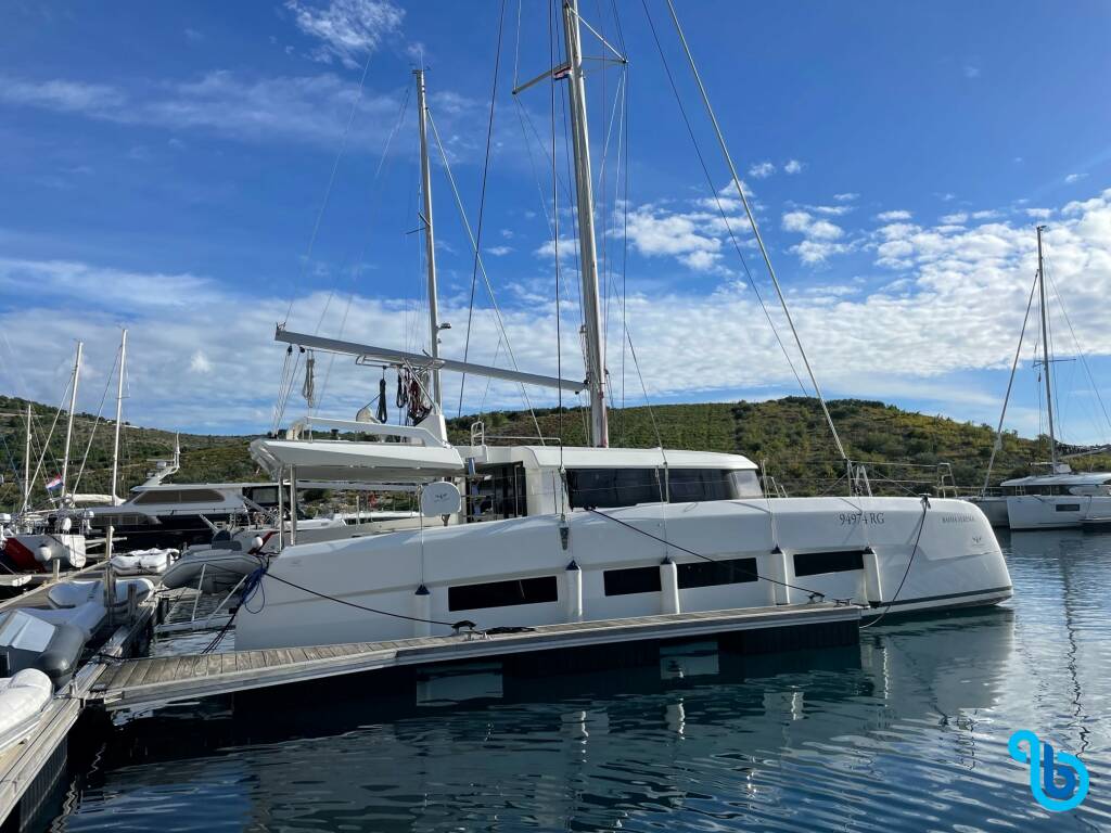 Dufour 48 Catamaran, Bahia Serena BLUE HULL